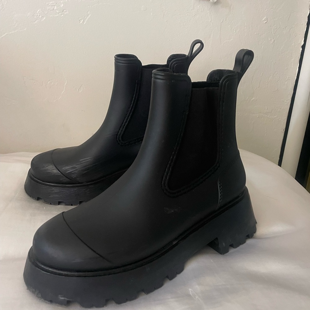 Chunky platform boots- read detail!